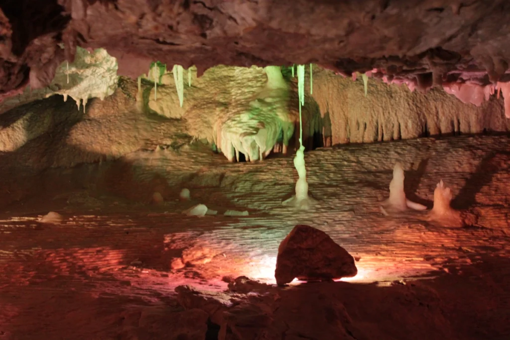 Höhle im Südwesten Australiens