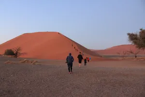 Aufstieg auf die Dune 45 in Namibia