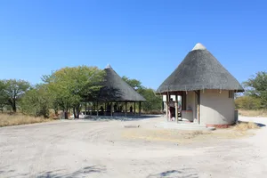 Toilettenhäuschen im Etosha Nationalpark